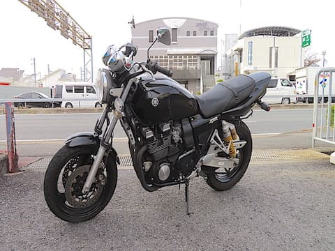 YAMAHA XJR400R